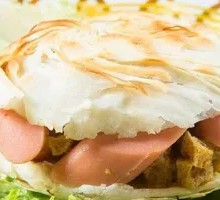Egg and ham sandwich in flatbread