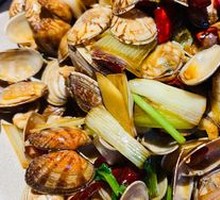Spicy Stir-Fried Qingdao Clams