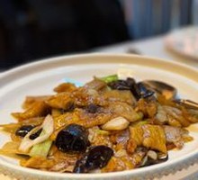 Master Wang's Sea Cucumber with Fried Pork