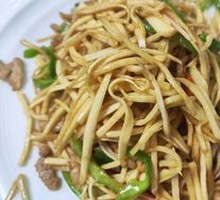 Bamboo shoot stir-fried with pork strips