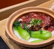 Signature腊味皇煲煲仔饭