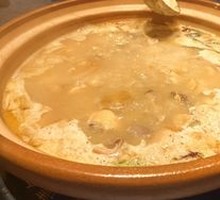 Cantonese Pig's Stomach Chicken Soup