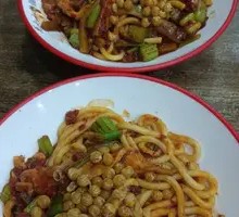 Nang Cilantro Chicken Fried Rice Noodles