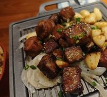 Pan-Seared Steak with Mushrooms