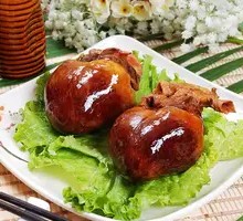 Aluminum-wrapped shredded pork heart