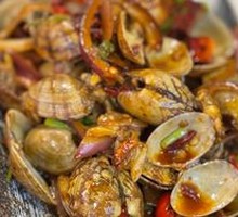 Spicy Stir-Fried Clams