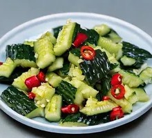 Cucumber with Sauce