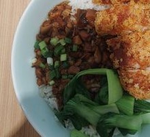Fried Chicken with Braised Pork Rice
