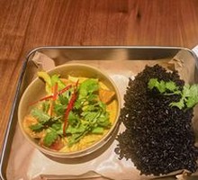 Thai Shrimp Yellow Curry Rice