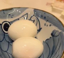 Creamy Poached Egg with Runny Yolk