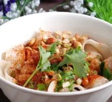 Spicy Oil Tossed Knife-Cut Noodles