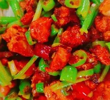 Stir-fried Chicken Rice Bowl