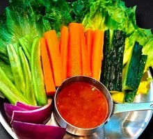 Refreshing Vegetable Platter