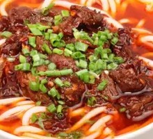 Beef Brisket Stir-Fried with Guilin Rice Noodles