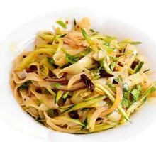 Cold Sliced Noodles with Dressing