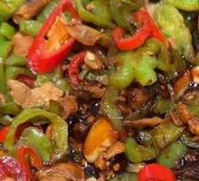 Stir-fried Pork with Long Green Chili