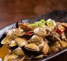 Spicy Stir-Fried Clams