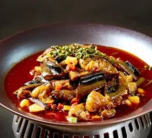 Spicy Eel with Pig Intestines