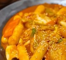 Beef and Rice Cake Hot Pot