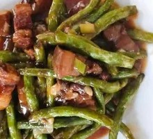 Braised Pork with Green Beans