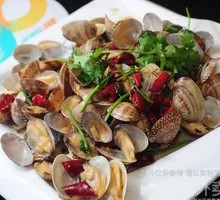 Spicy Stir-Fried Hongdao Clams