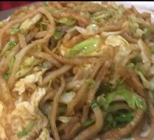 Stir-Fried Noodle Strips
