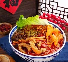 Crispy Pork Noodles with Snail Soup