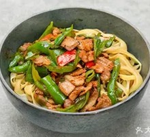 Stir-Fried Pork with Noodles