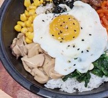 Intangible Heritage Stone Pot Rice