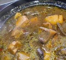 Chicken Leg Rice with Mushrooms