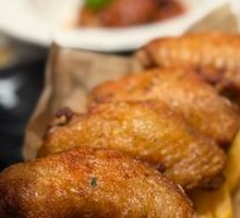 Grilled Chicken Wings with Fries