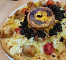 Strong Aroma Crispy Chicken Pineapple Pizza Volcano Base