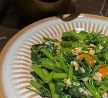 Thai Stir-Fried Cabbage