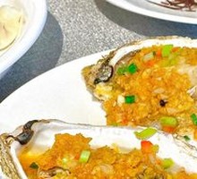 Steamed Oysters with Garlic