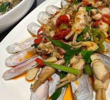 Spicy Stir-Fried Clams