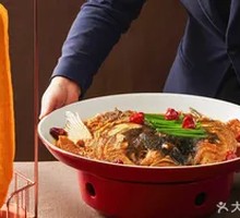 Big Lake Fish Head with Fried Dough Sticks