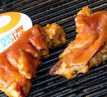 Spicy Grilled Pig Trotters
