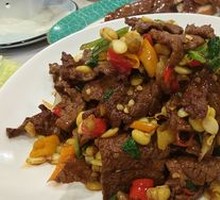 Stir-Fried Beef with Yellow Onion
