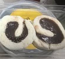 Red Bean Custard Roll