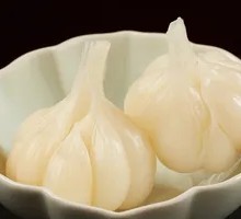 Sweet Pickled Garlic