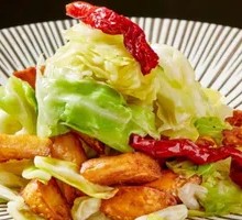 Stir-fried BaoBao Cabbage with Naan