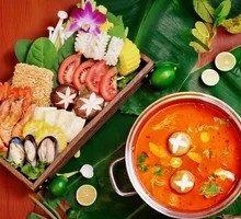 Tom Yum Seafood Mama Pot