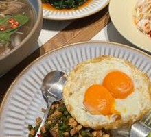Huang Tianyang Flowing Yolk Egg with Minced Chicken