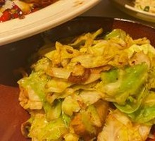Stir-fried Napa Cabbage with Aromatic Heat