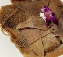 Fresh Bull's Tripe on Wide Noodles