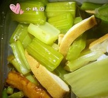 Celery and Tofu Cubes