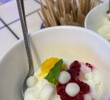 Snow White Ice Dumplings