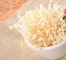 Yellow Enoki Mushrooms