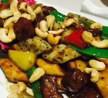 Black Pepper Beef Tenderloin with Oyster Mushrooms