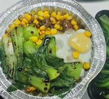 Braised Chicken with Mushrooms in Clay Pot Rice